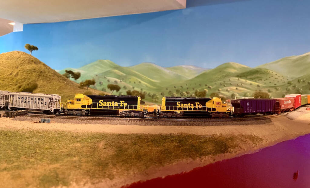 Diesels in the middle of a N scale freight train