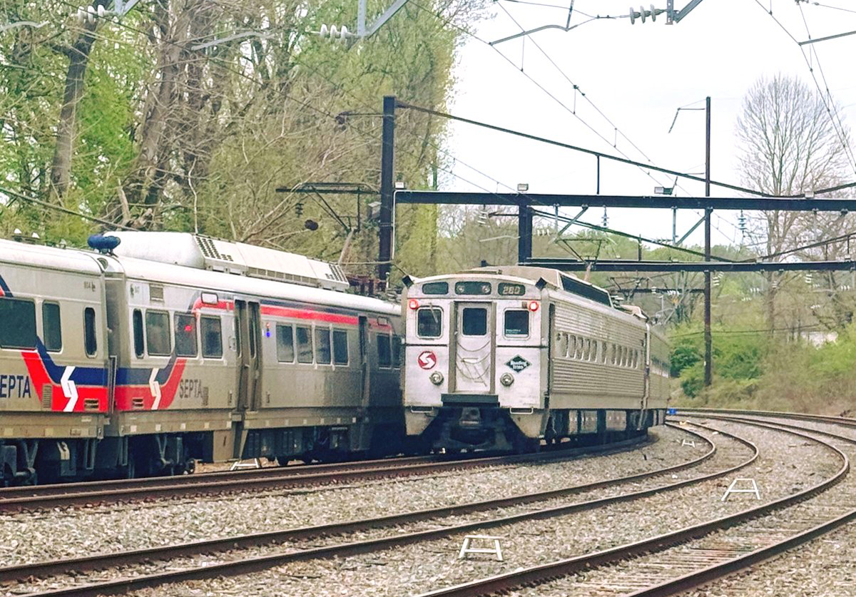 Meet of electric multiple-unit commuter trains
