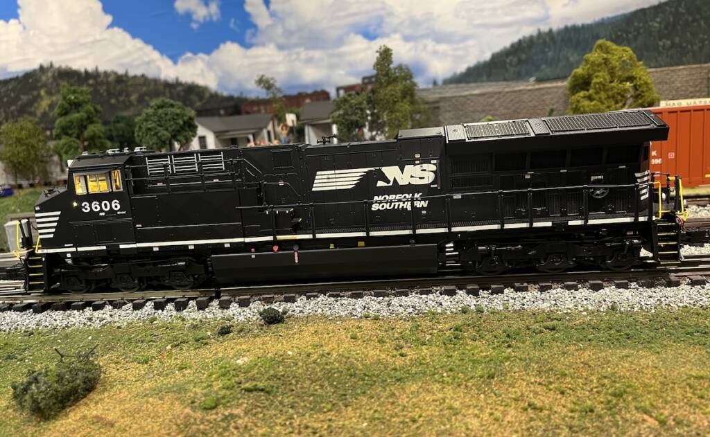 black and white model diesel engine