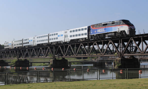 Illinois touts funding for passenger rail projects but obstacles remain: Analysis