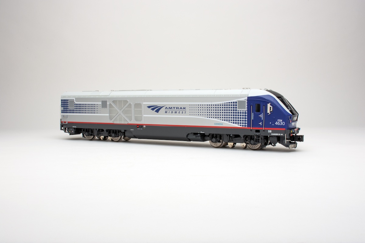 Profile of O scale diesel locomotive model