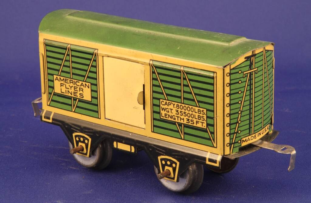 yellow and green model stock car