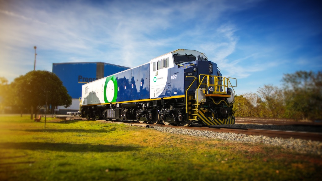 Progress Rail’s big battery electric locomotive arrives in Australia