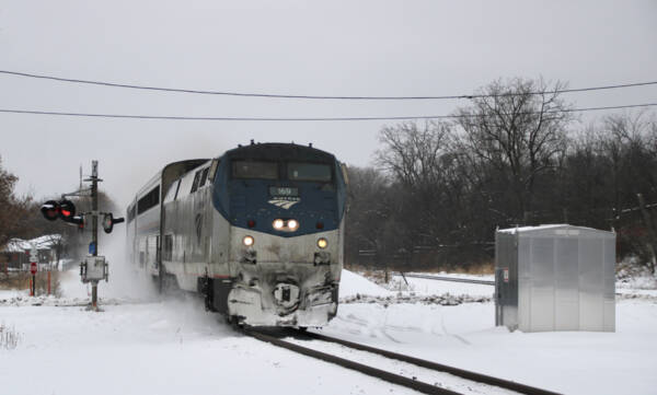Amtrak mechanical issues hobble departing Chicago trains